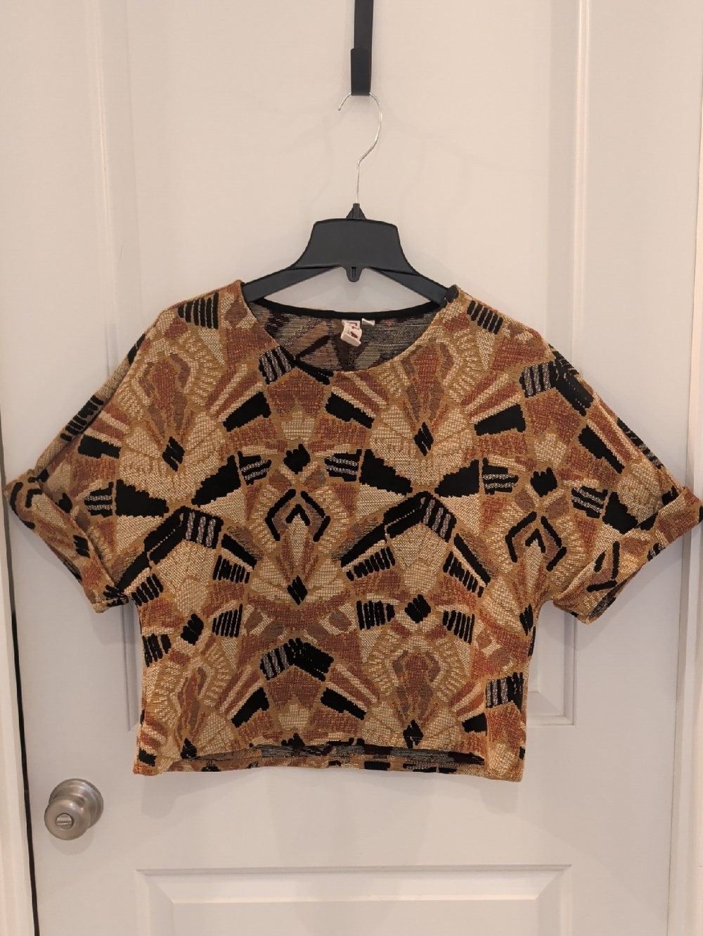 dolan Left Coast Seraphina tapestry Geometric Crop Top in Tan, Black & Brown